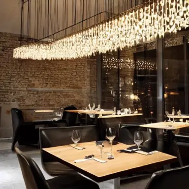 smooth meat table, restaurant, paris, elegant, 200€, lights